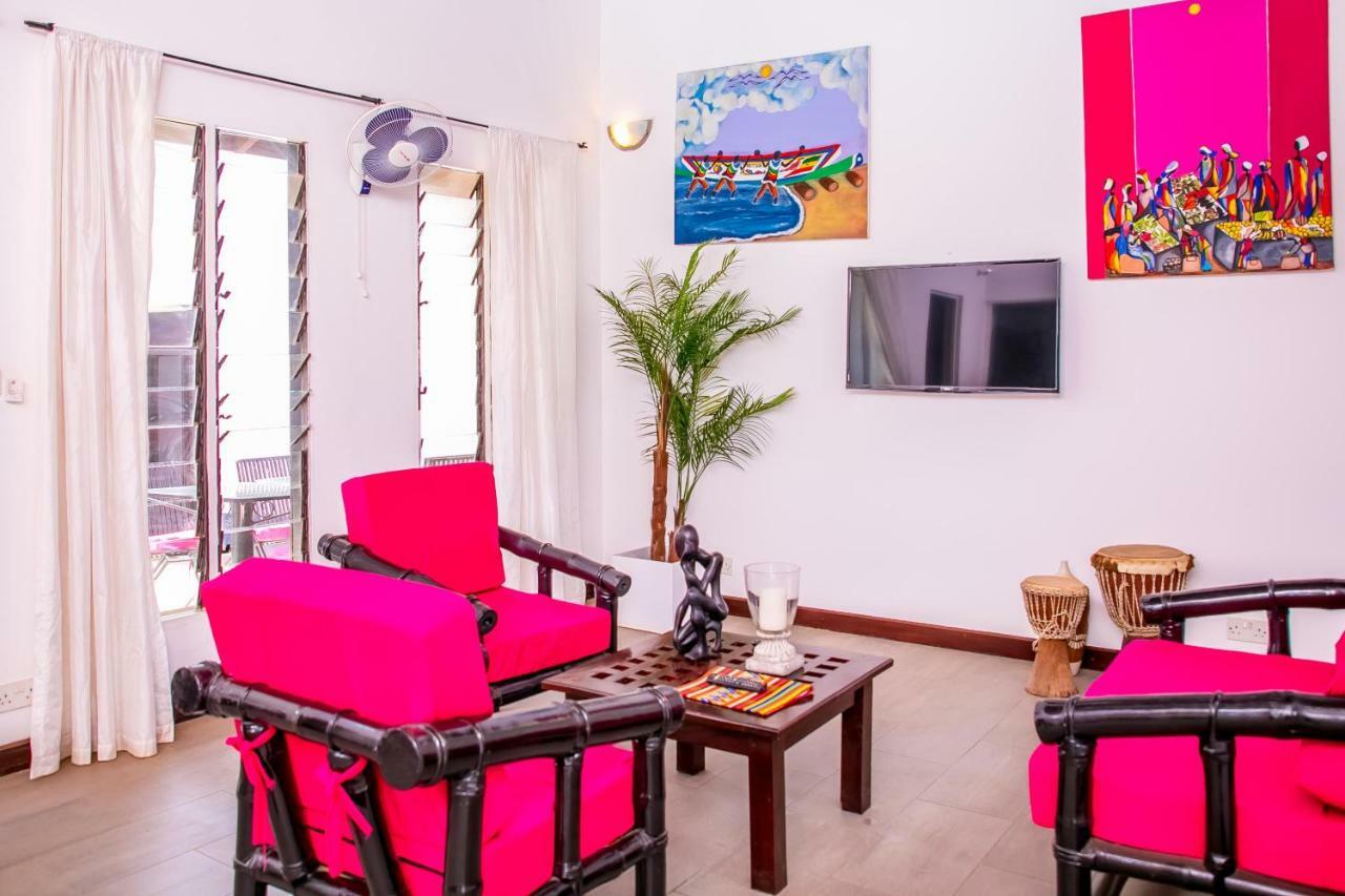 Hotel Hibiscus House Gambia Brufut Exterior foto